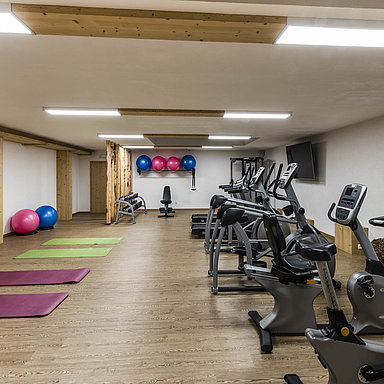 Fitnessraum im Sporthotel Taljörgele Fitnessraum im Sporthotel Taljörgele